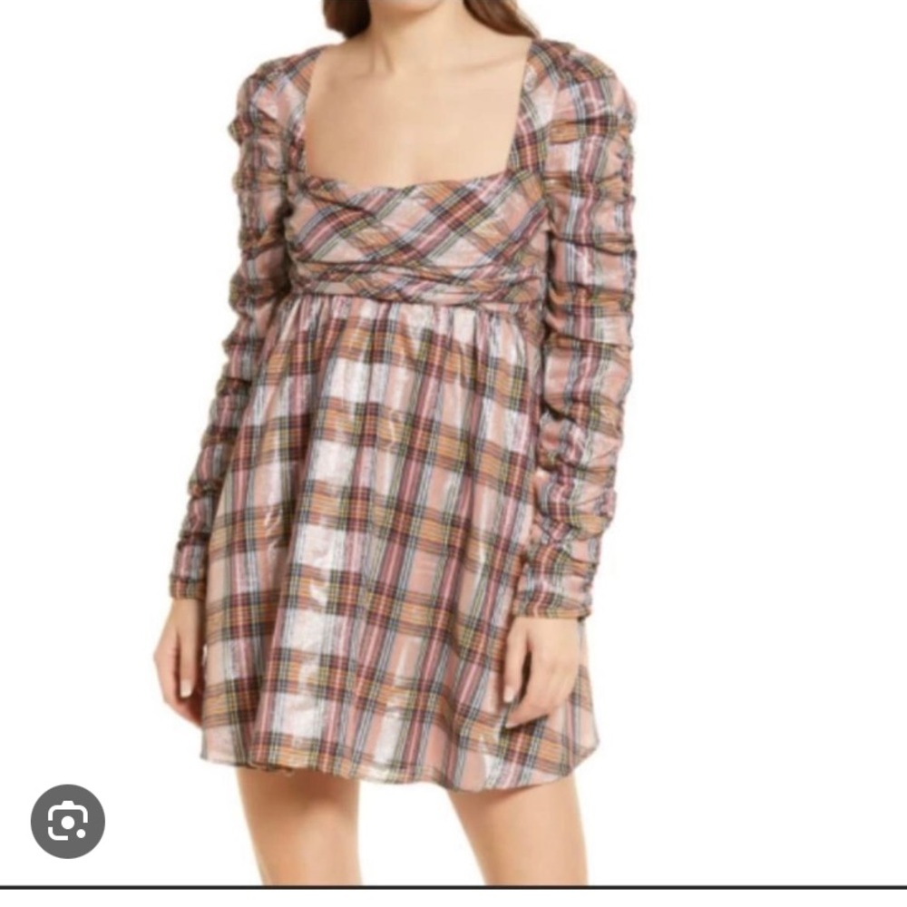 Saylor yulia dress! Worn once. Perfect condition!